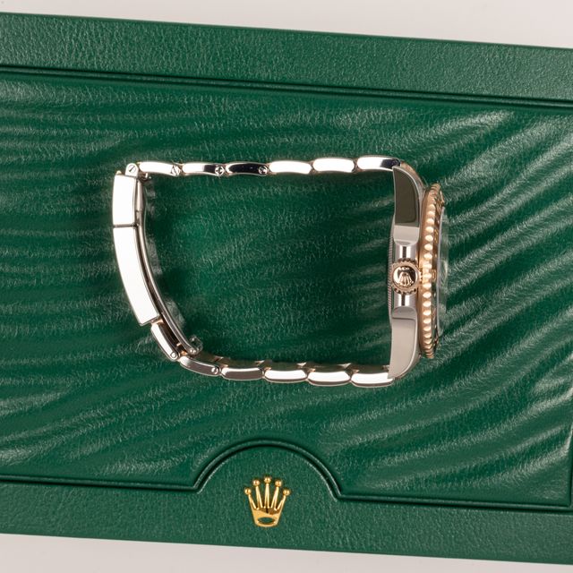 Rolex GMT Master II 126711 CHNR Image 2